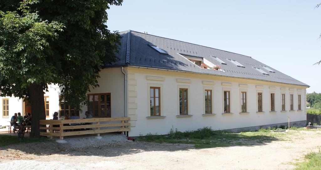 Bílý Beránek Hotel Hladov Exterior foto